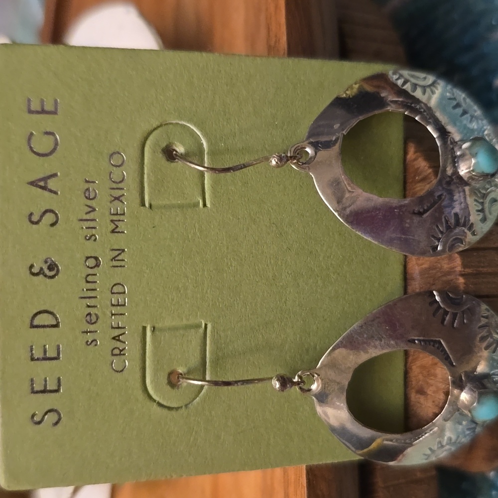 STERLING SILVER EARRING - Picture 2 of 6